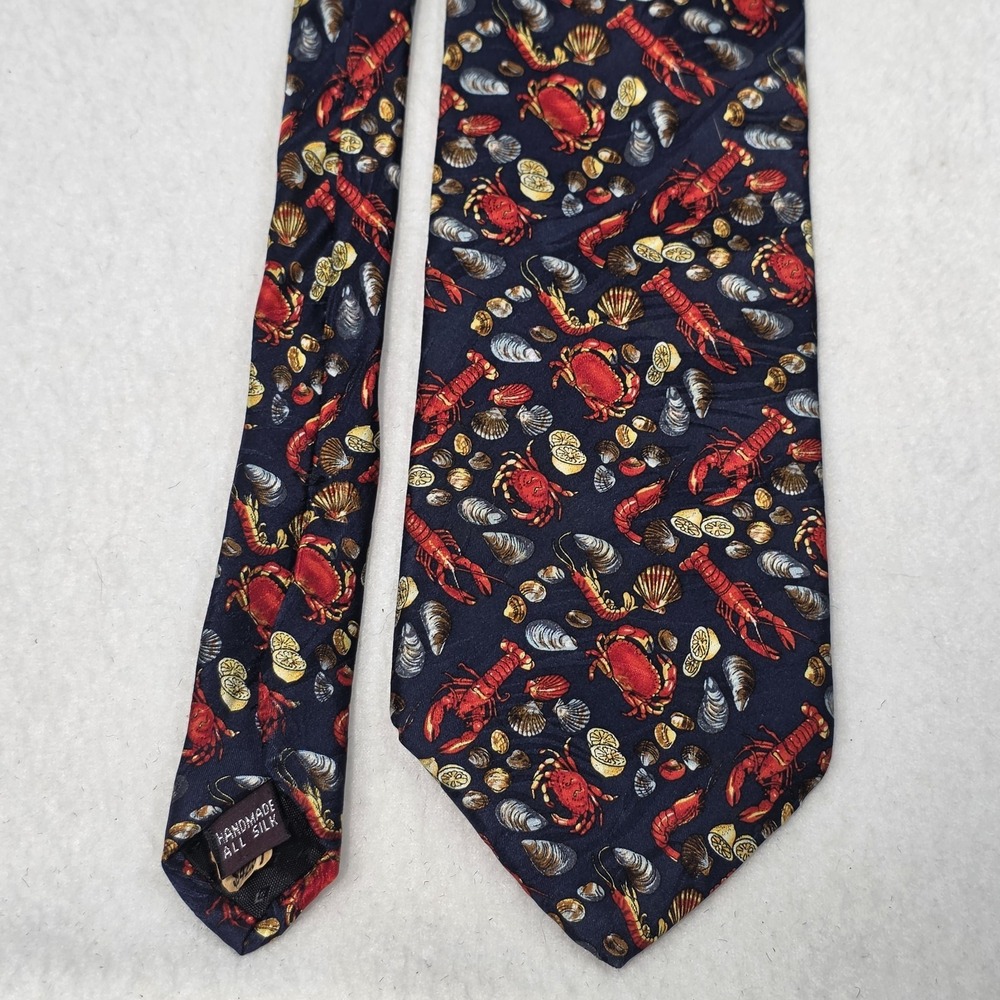 Vintage Museum Artifacts All Silk Tie Lobster Crab Seafood Shellfish Necktie